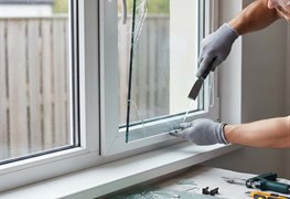 نمایش توضیحات تعویض انواع شیشه شکسته دوجداره